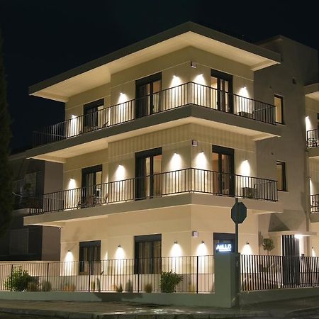 Aello Luxury Apartments Markópoulon エクステリア 写真
