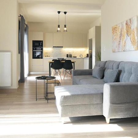 Aello Luxury Apartments Markópoulon エクステリア 写真