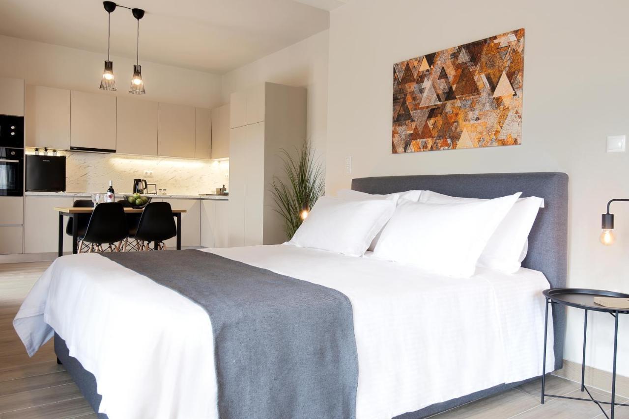 Aello Luxury Apartments Markópoulon エクステリア 写真