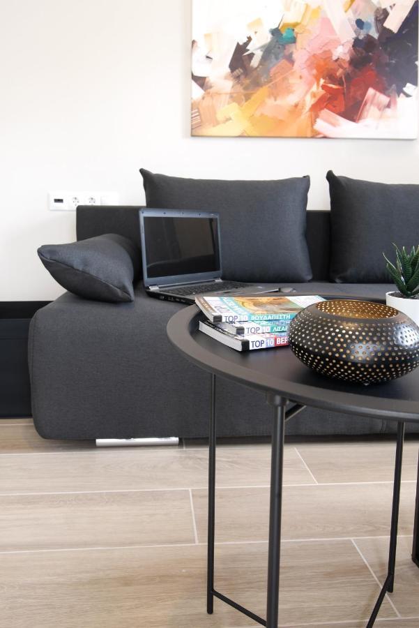 Aello Luxury Apartments Markópoulon エクステリア 写真