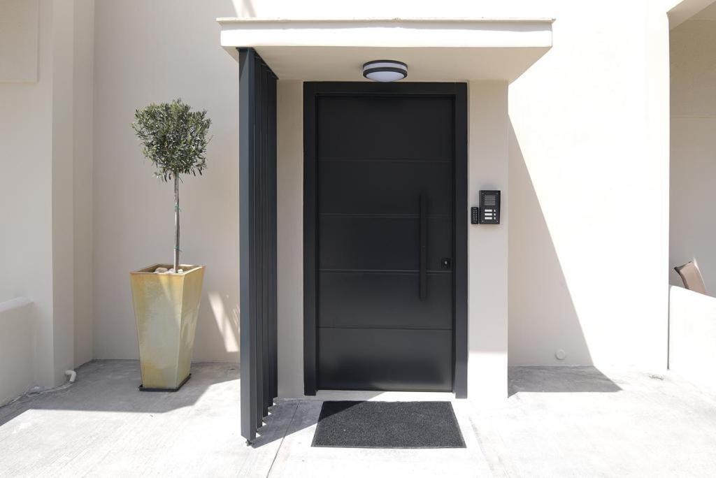 Aello Luxury Apartments Markópoulon エクステリア 写真