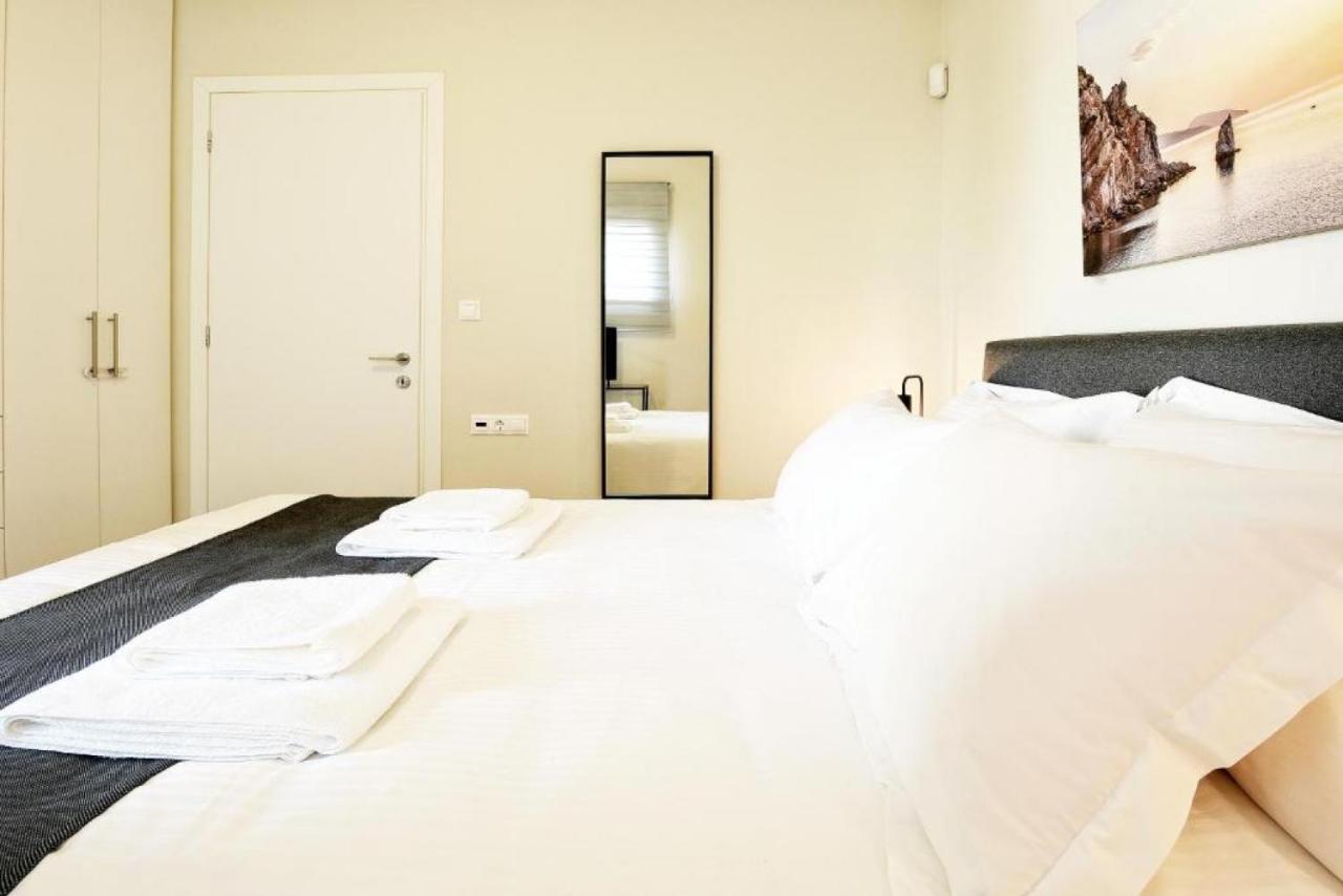 Aello Luxury Apartments Markópoulon エクステリア 写真