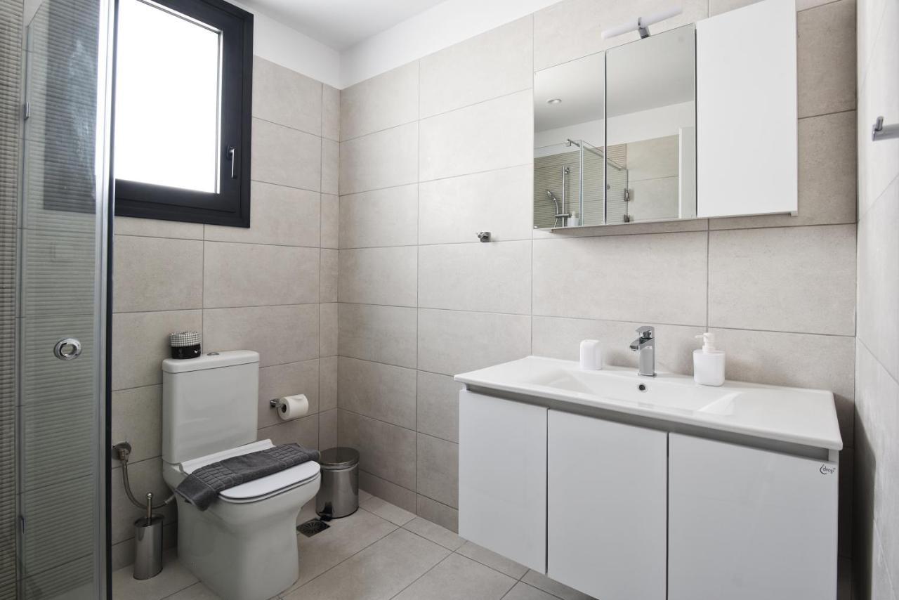 Aello Luxury Apartments Markópoulon エクステリア 写真