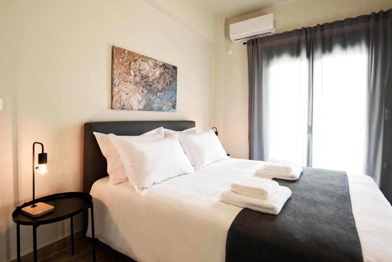 Aello Luxury Apartments Markópoulon エクステリア 写真