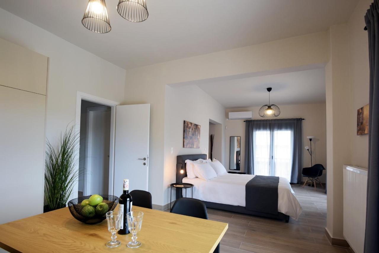 Aello Luxury Apartments Markópoulon エクステリア 写真