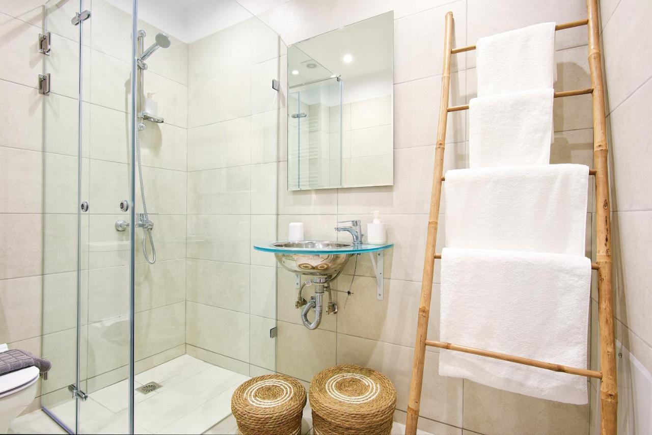 Aello Luxury Apartments Markópoulon エクステリア 写真