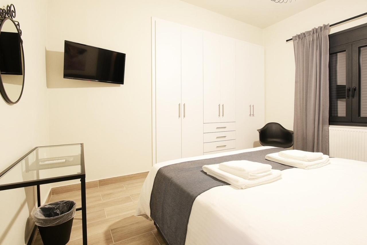 Aello Luxury Apartments Markópoulon エクステリア 写真