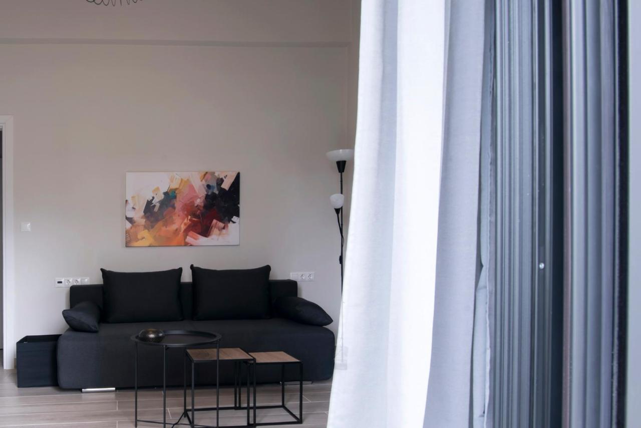 Aello Luxury Apartments Markópoulon エクステリア 写真
