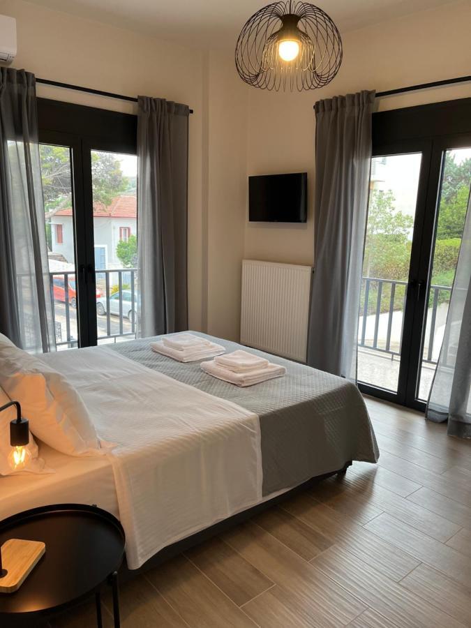 Aello Luxury Apartments Markópoulon エクステリア 写真